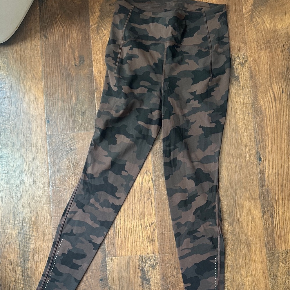 Lululemon Camouflage Women Leggings